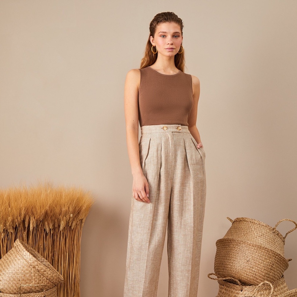 Pleated Linen Trousers